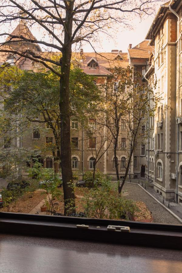 Sweet Dreams Suites Piata Romana Бухарест Экстерьер фото