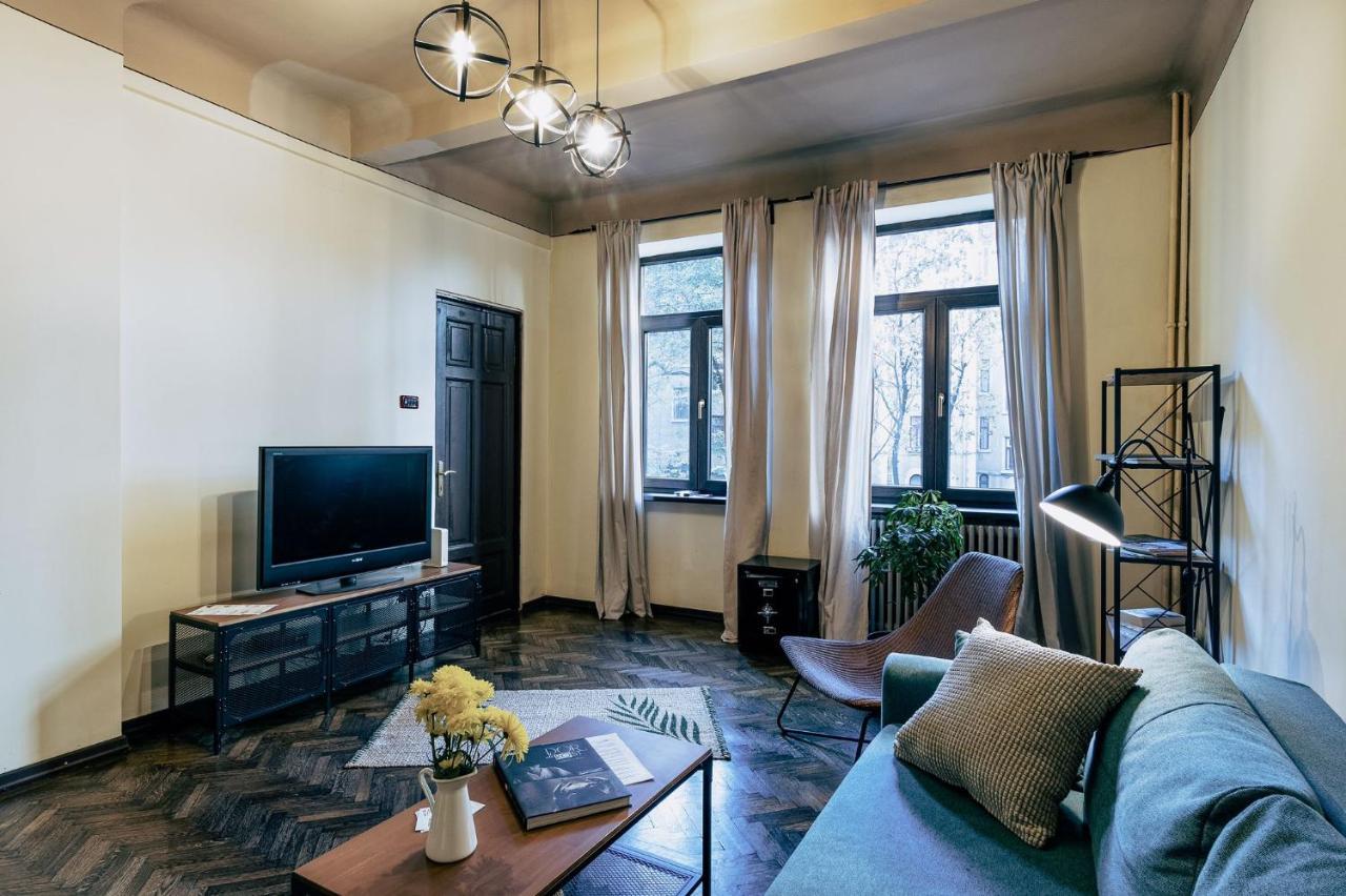Sweet Dreams Suites Piata Romana Бухарест Экстерьер фото